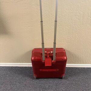 RIMOWA Cream Interior Luggage